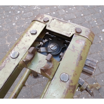 Podstawa trójnożna karabin maszynowy M53 / MG42